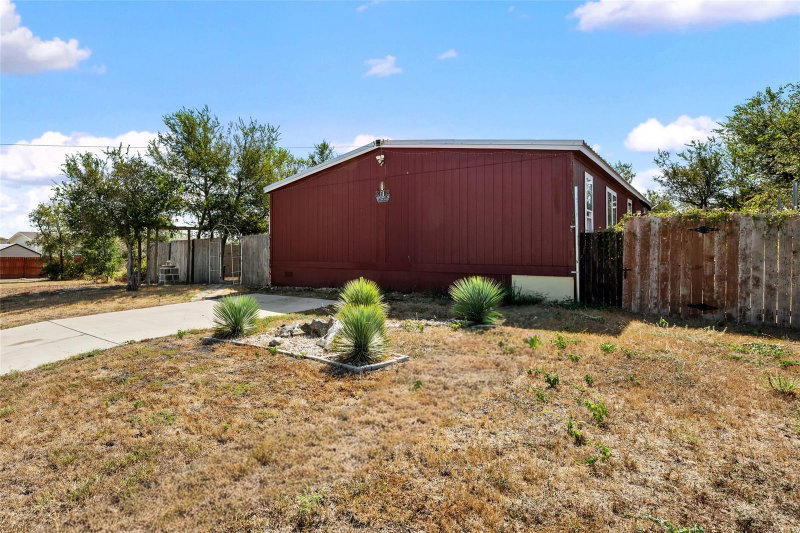 Property photo 31