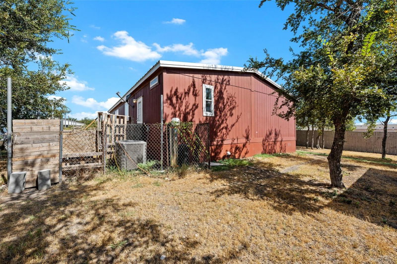 Property photo 32