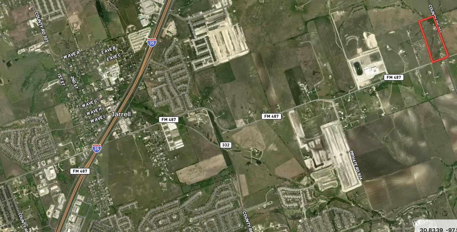 2833 Fm 487 - Photo 1