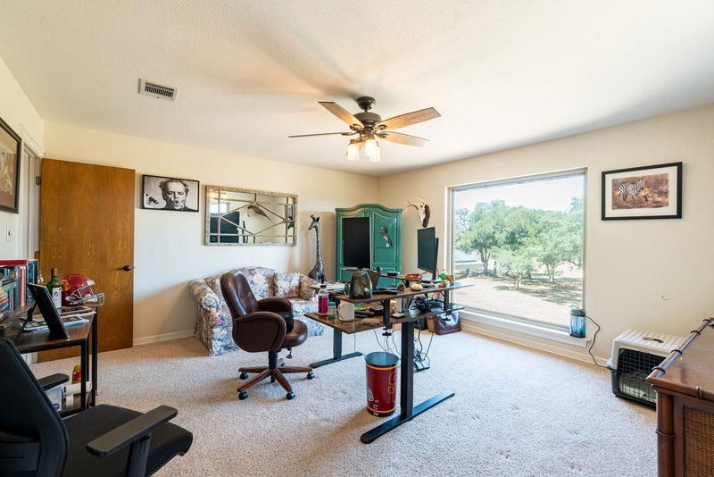 Property photo 35