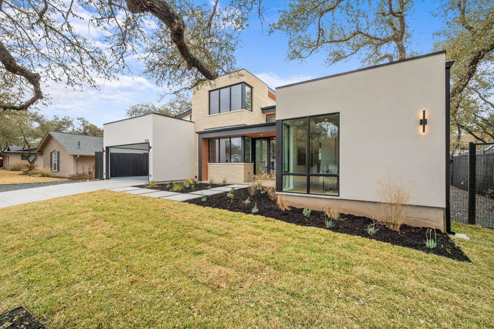 4216 Deepwoods DR - Photo 1
