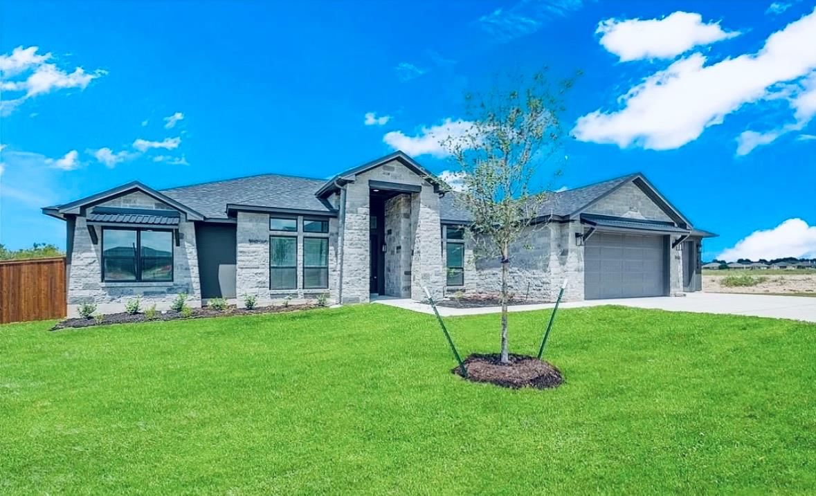 2054 Gray Fox DR - Photo 1