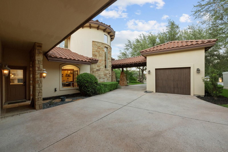 Property photo 37