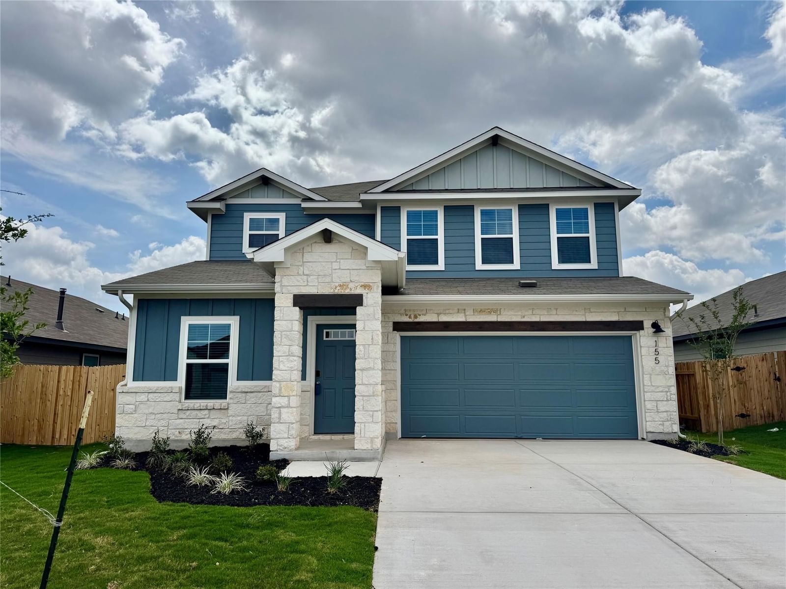 155 Boondoggle RDG - Photo 1