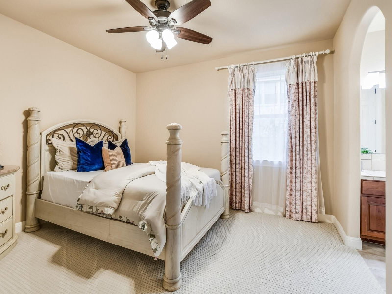 Property photo 35