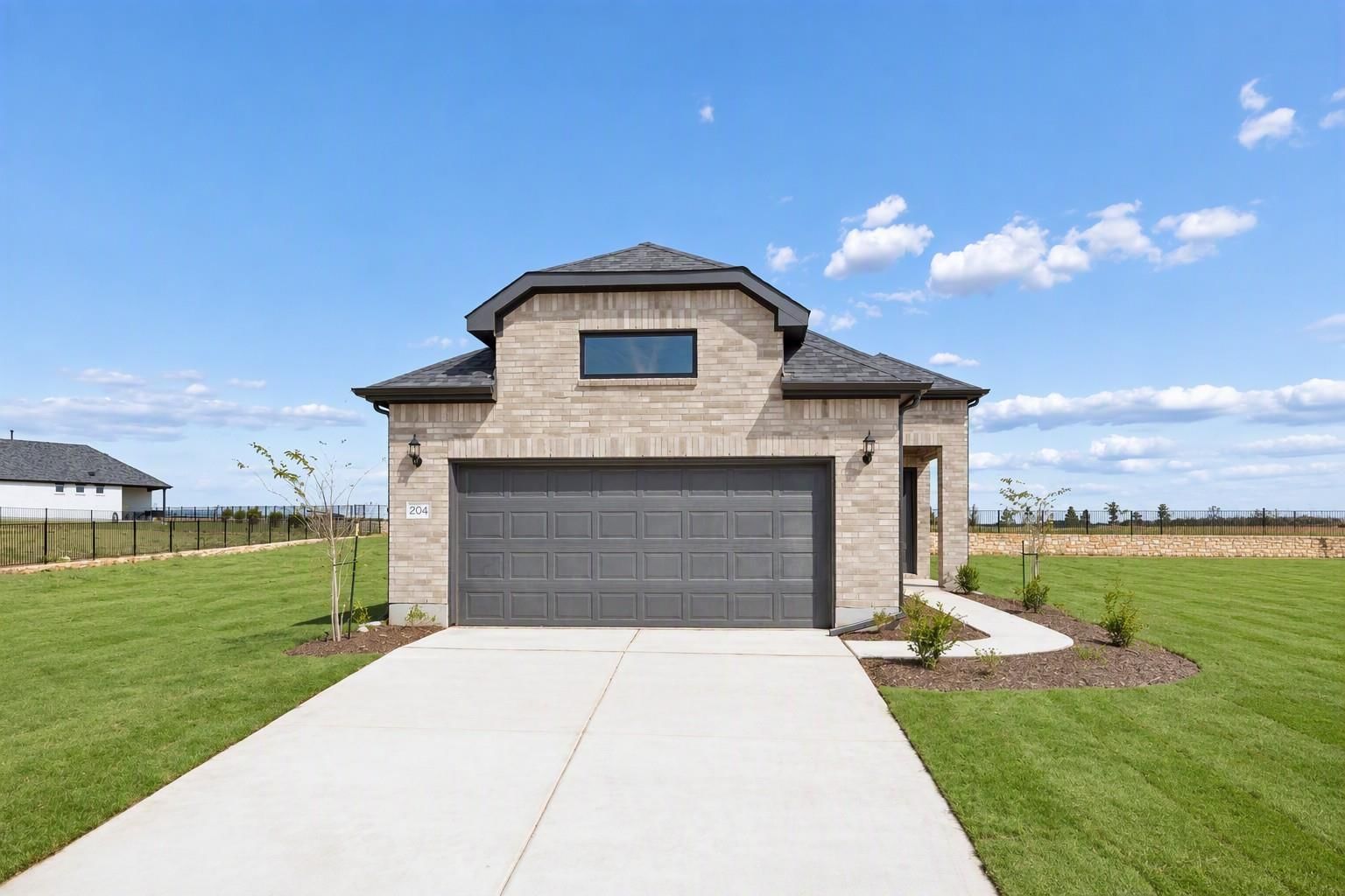 204 Frontera DR - Photo 1