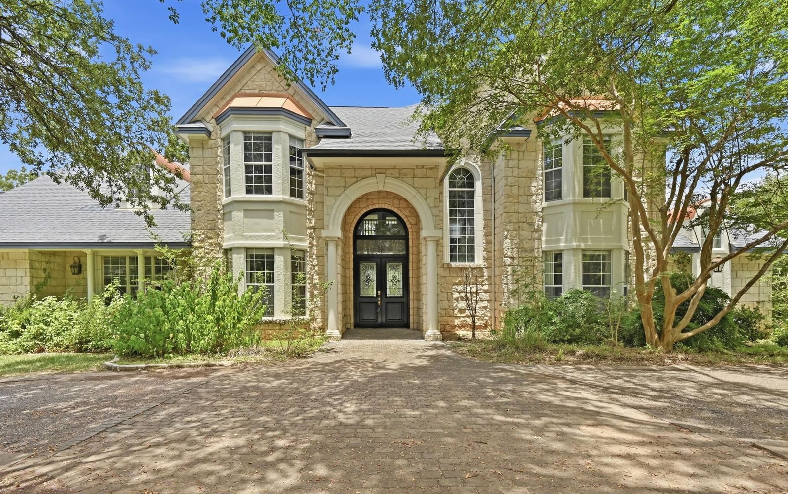 850 Jerrys LN - Photo 1
