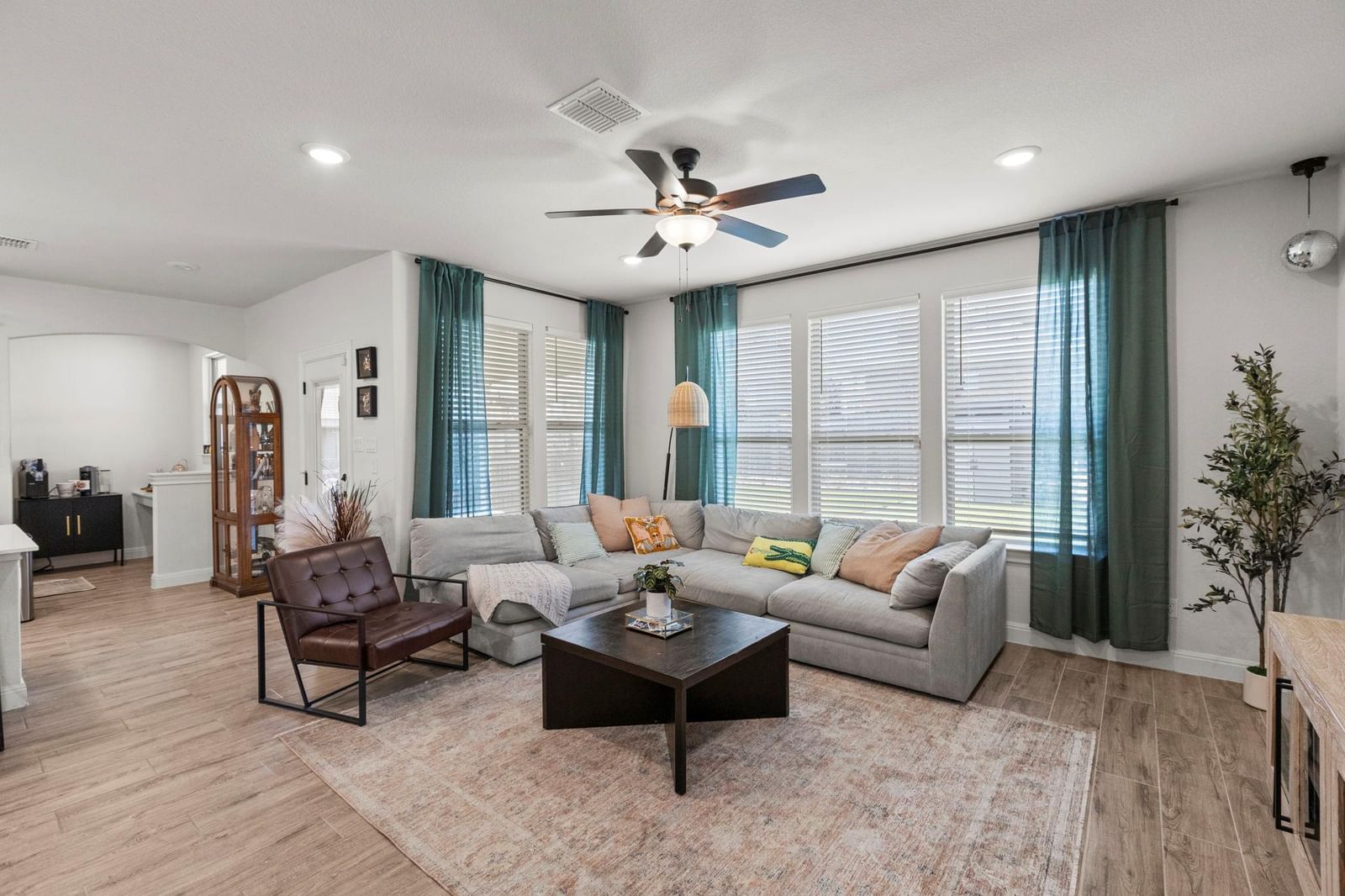 330 Purple Heart DR - Photo 1