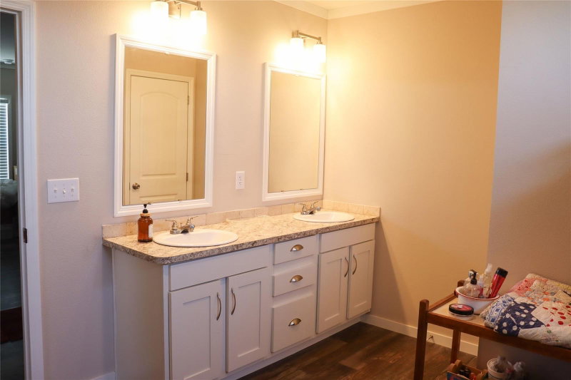 Property photo 40