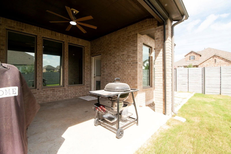 Property photo 32