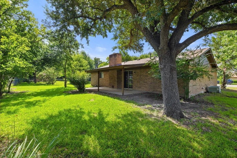 Property photo 33
