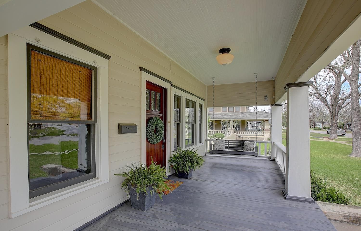 1806 Main ST - Photo 1