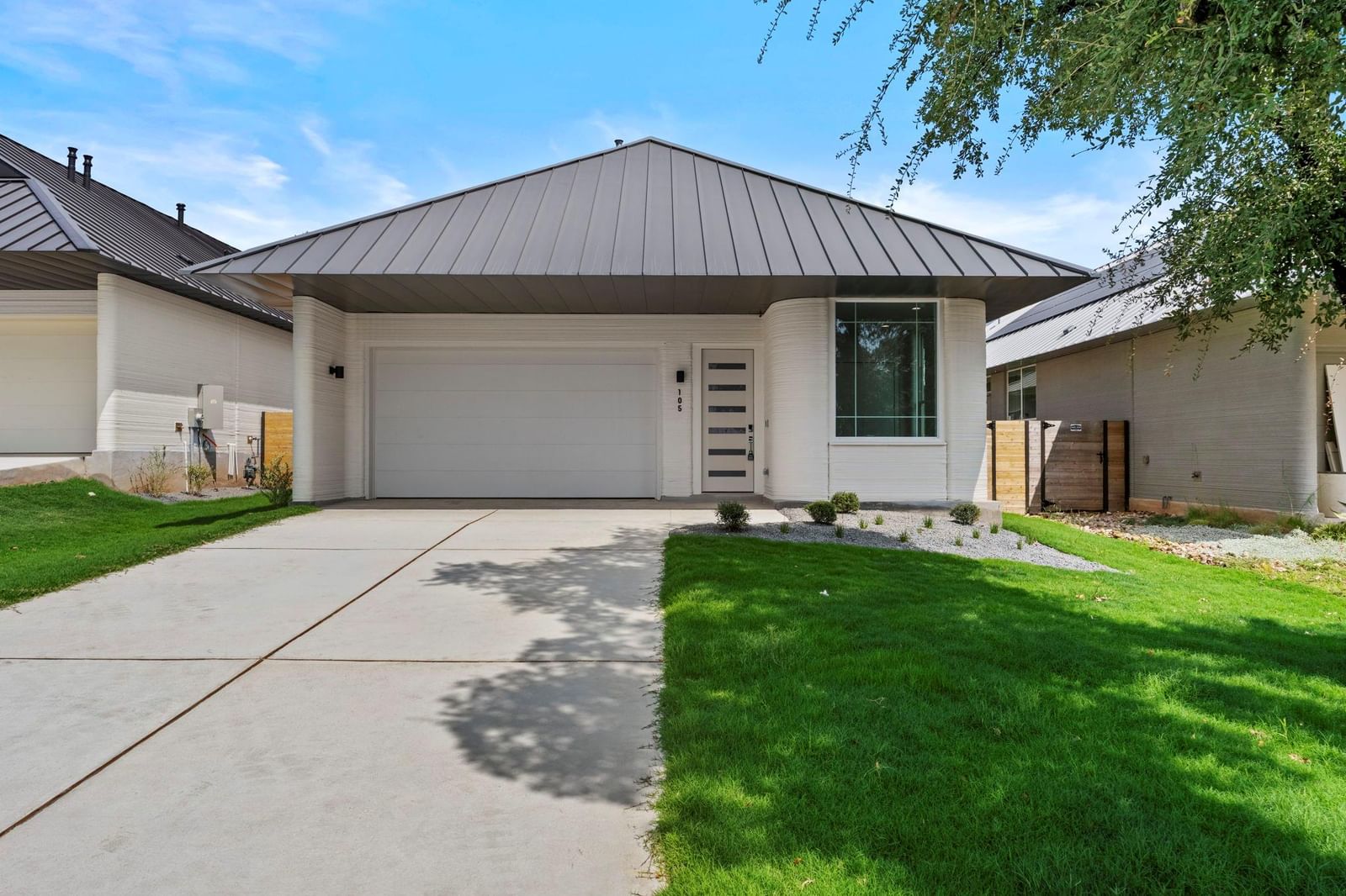 105 Rough Creek RD - Photo 1
