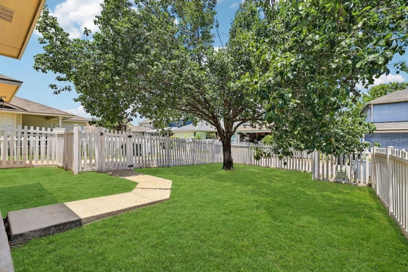 Property photo 36