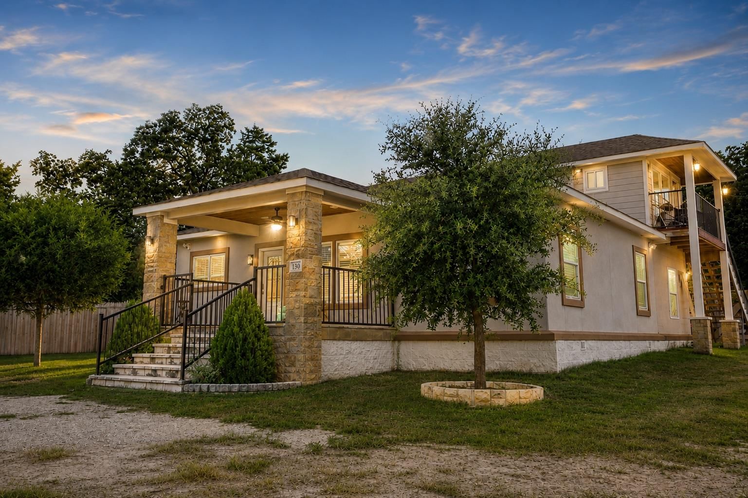 130 Los Arcos RD - Photo 1
