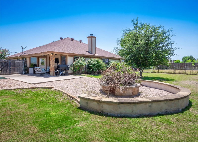 Property photo 32