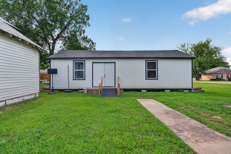 Property photo 11