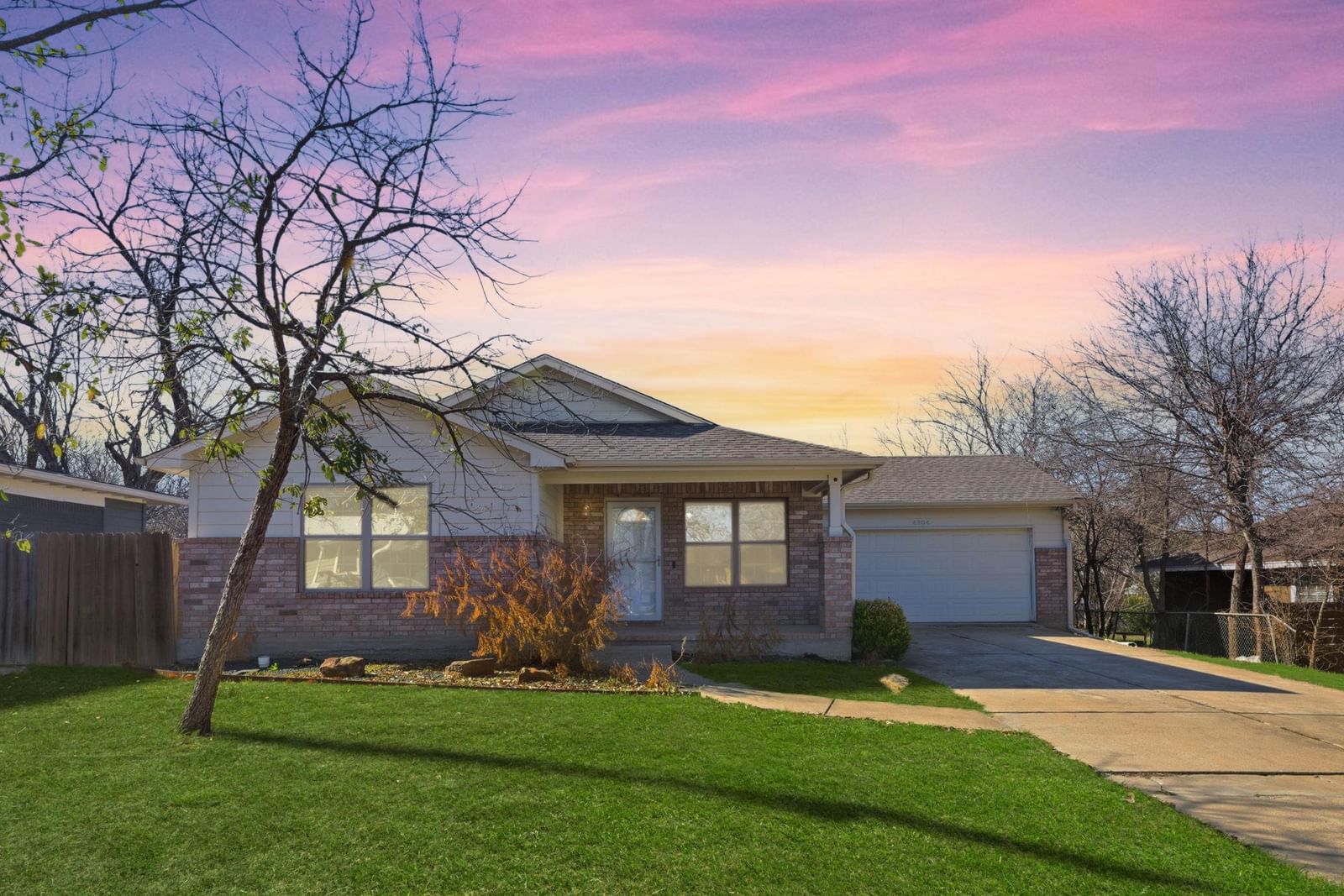 4904 Eastdale DR - Photo 1
