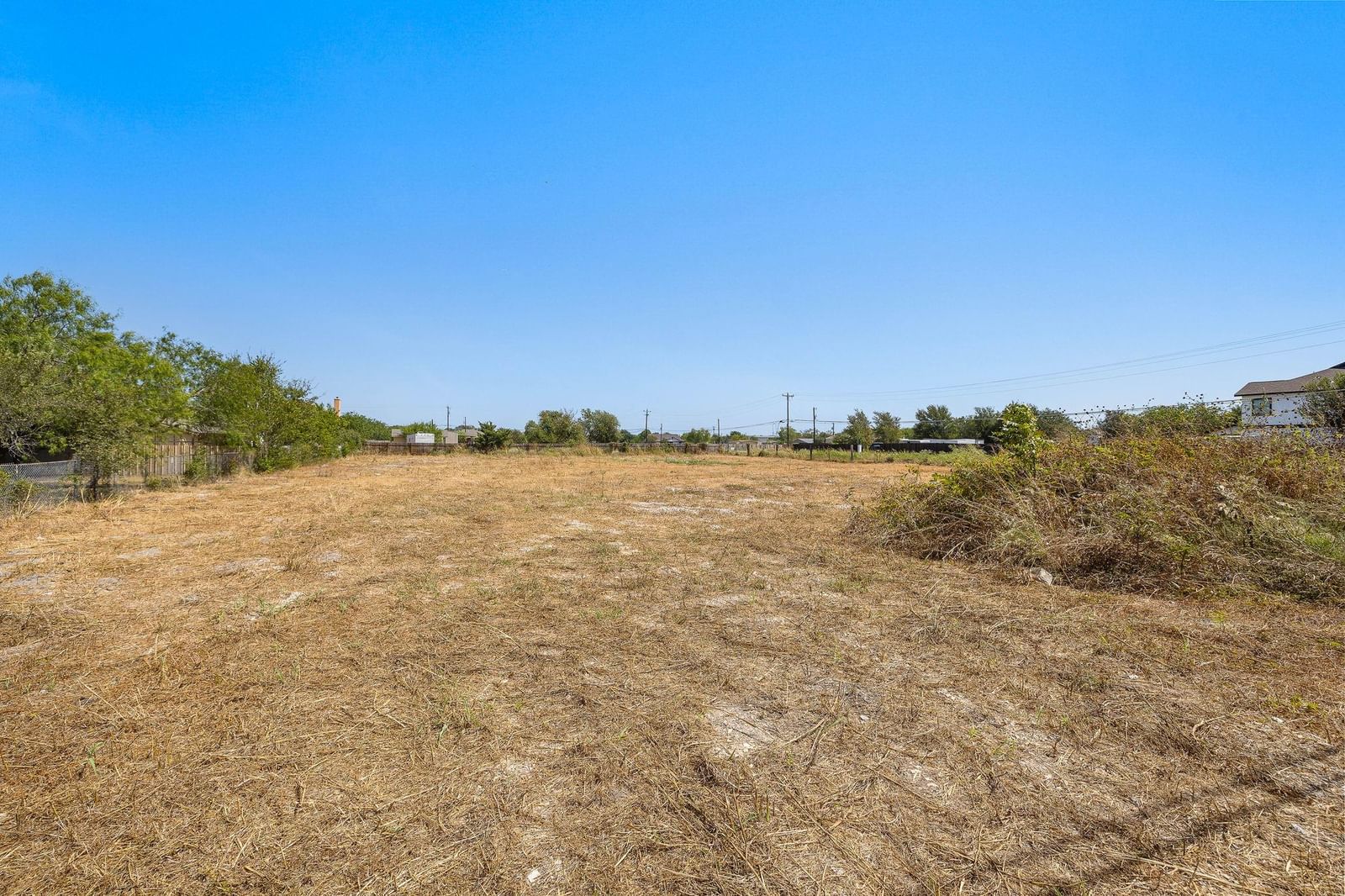190 Monterrey Hills DR - Photo 1
