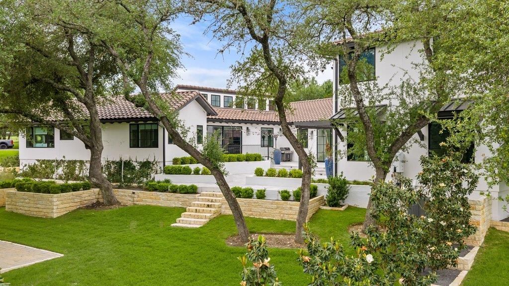 28 Club Estates PKWY - Photo 1