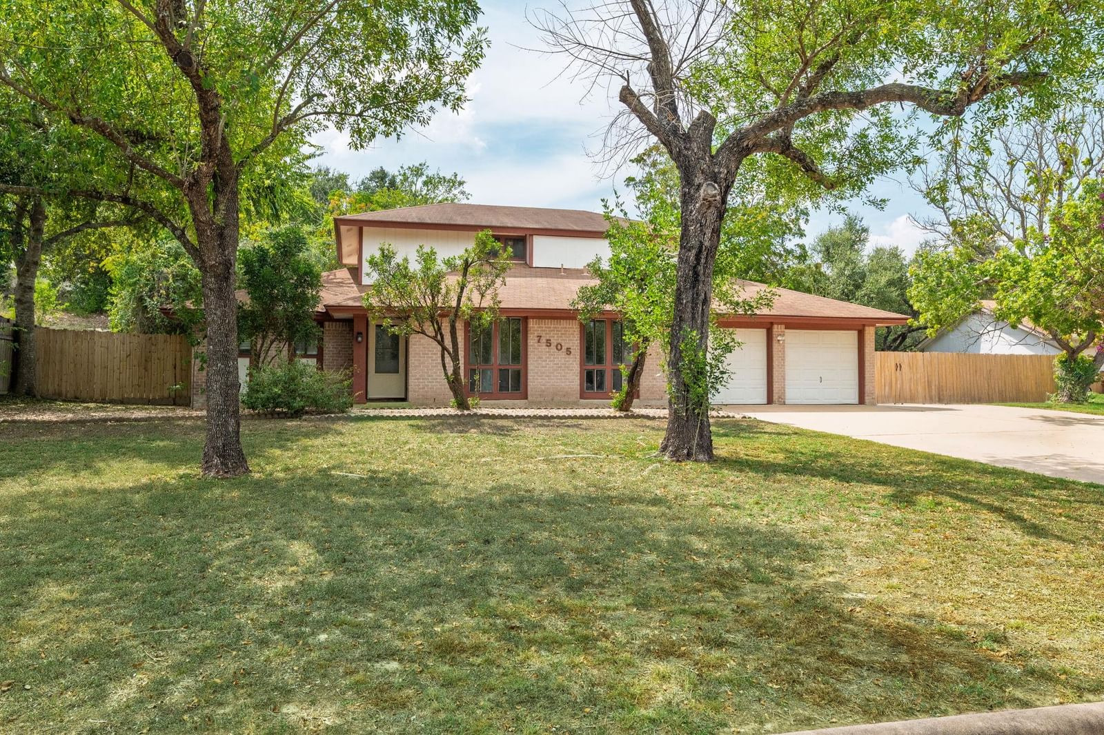 7505 Hill Meadow CIR - Photo 1