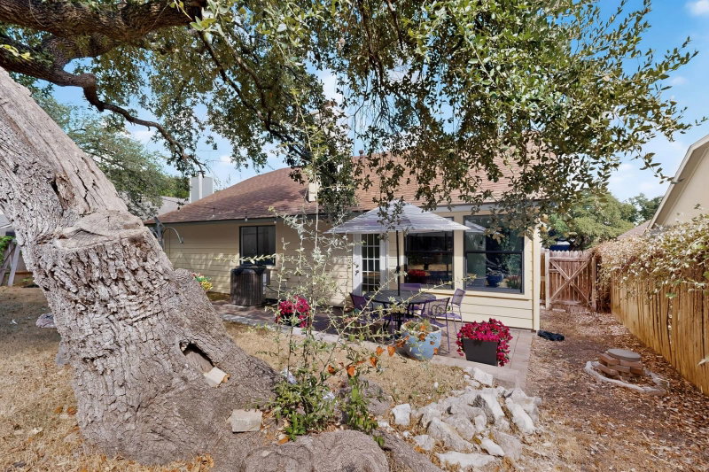 Property photo 38