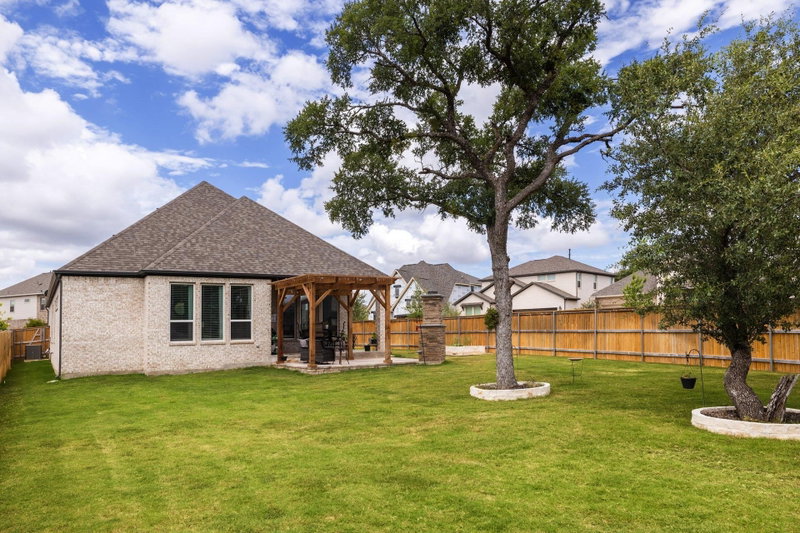 Property photo 33