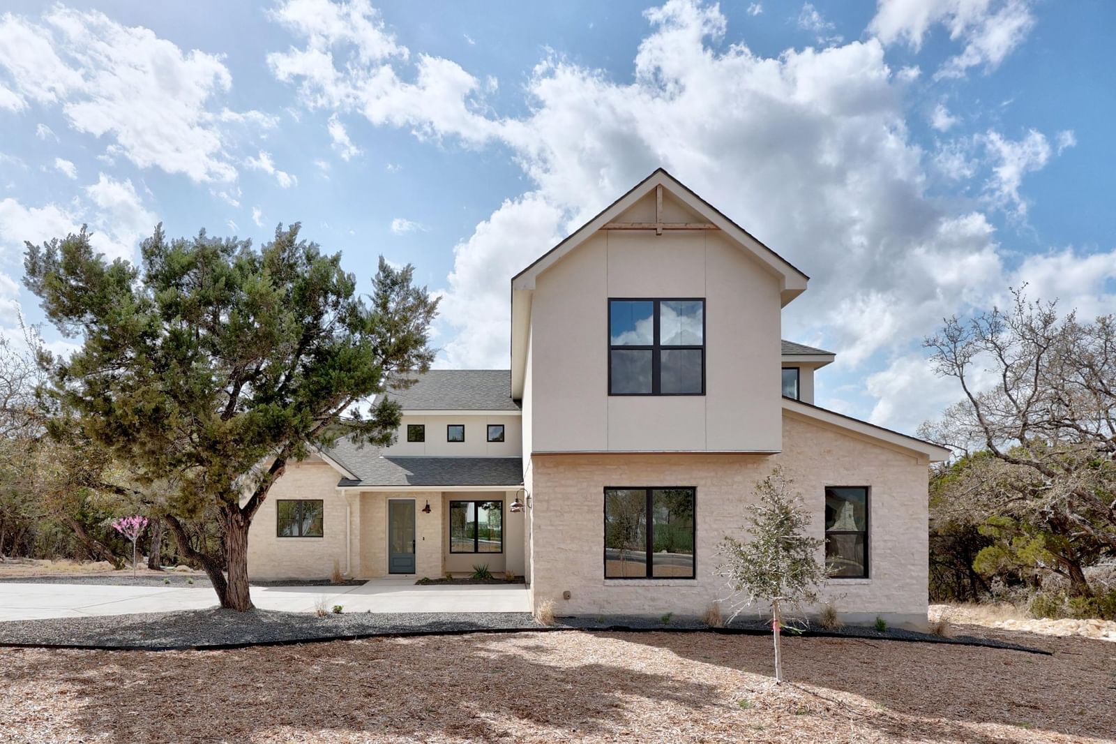 9504 Harbor DR - Photo 1
