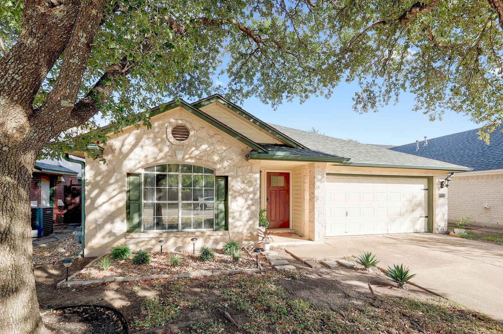 15629 Ecorio DR - Photo 1