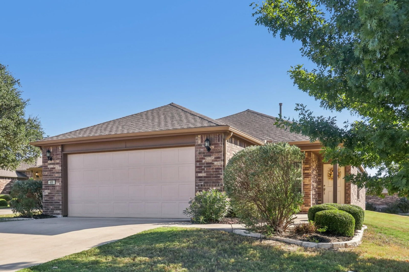 600 Chambers Creek CT - Photo 1