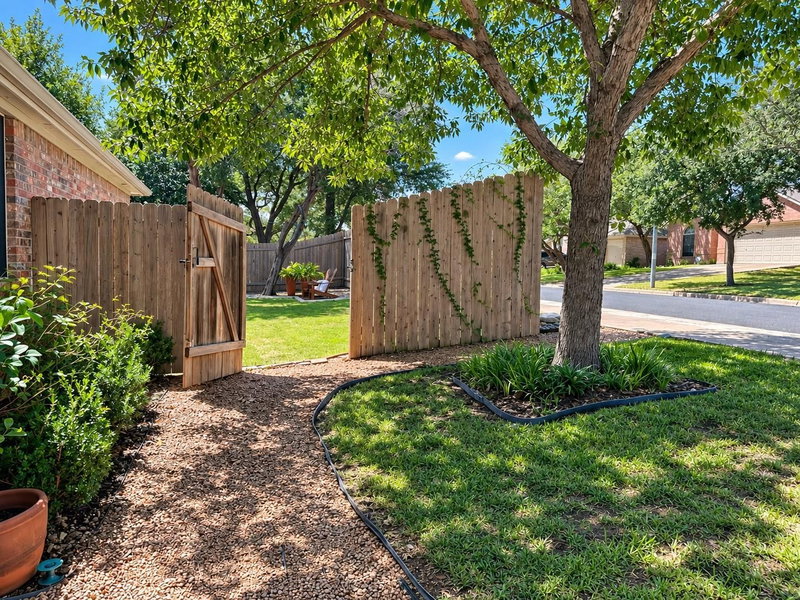 Property photo 28