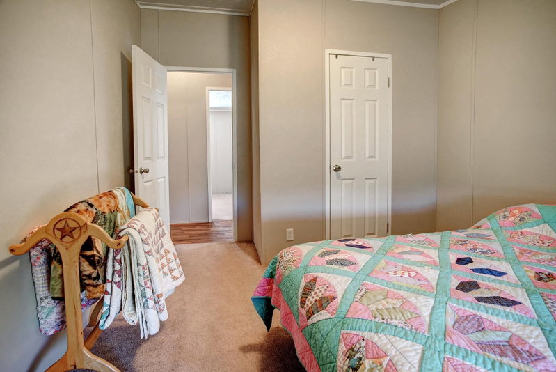 Property photo 28