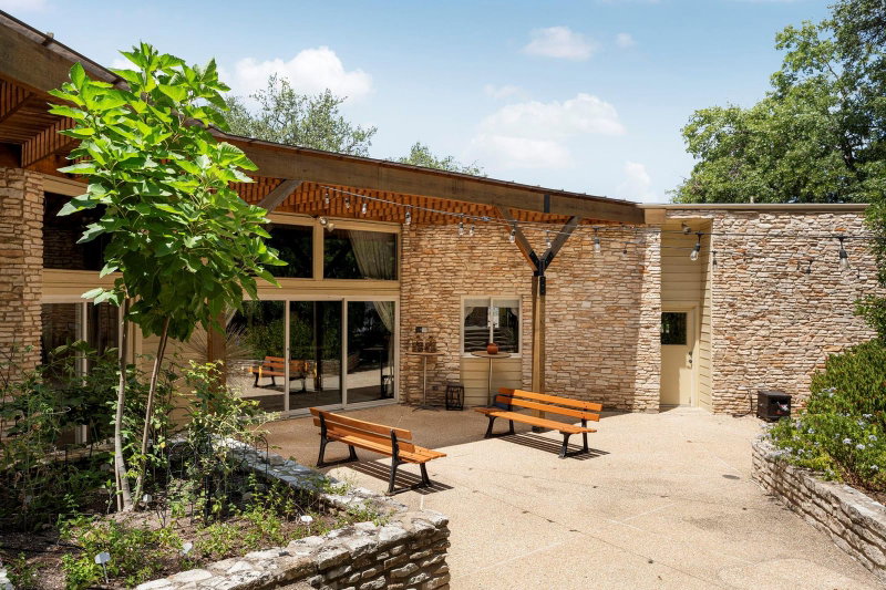 Property photo 31