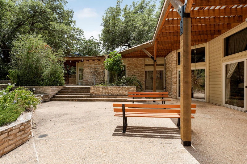 Property photo 33