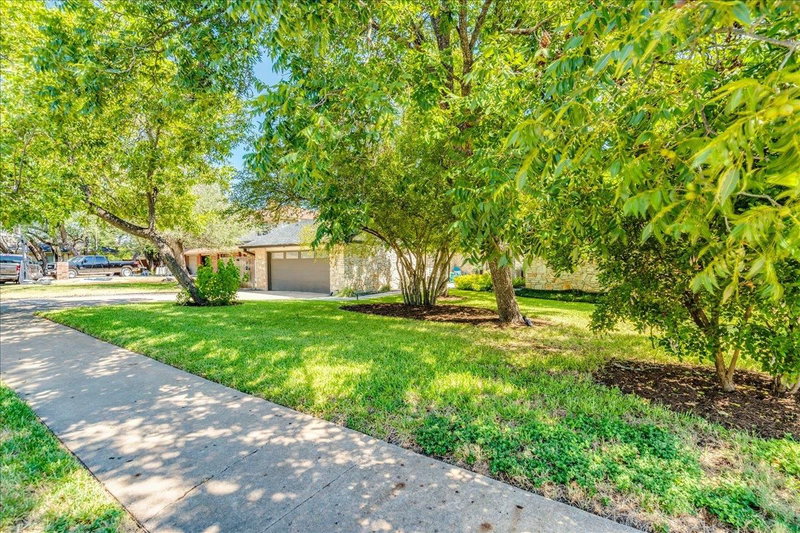 Property photo 36