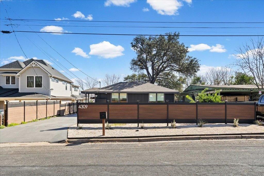 4309 Hank Ave - Photo 1