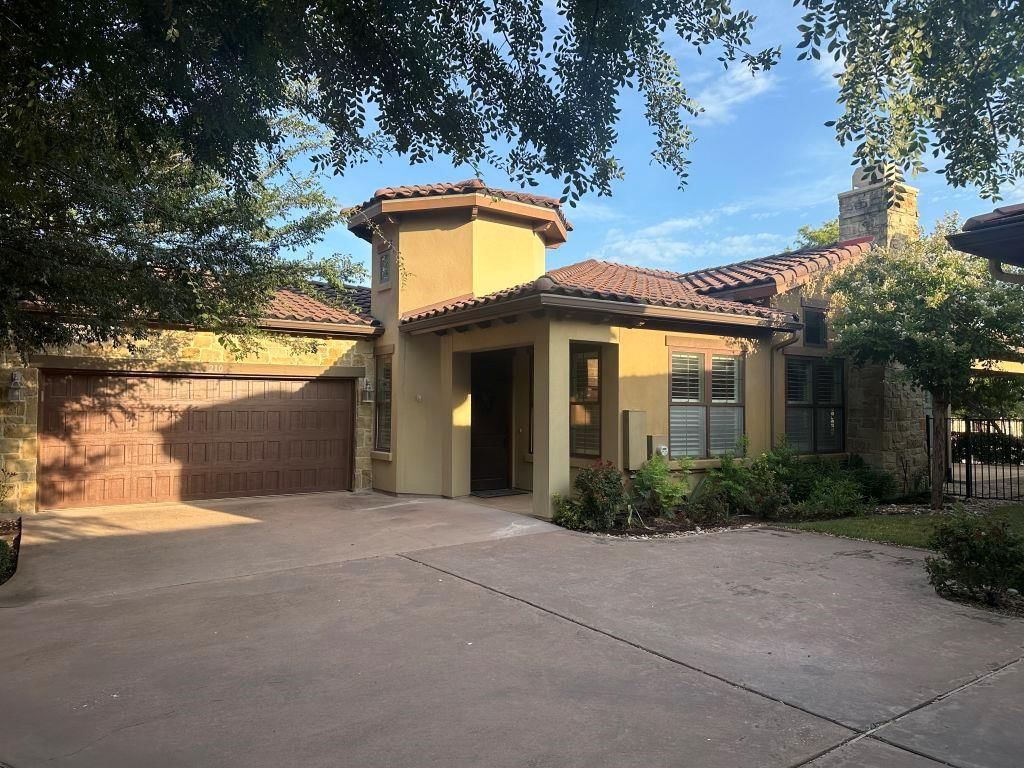 210 Versilia CIR - Photo 1