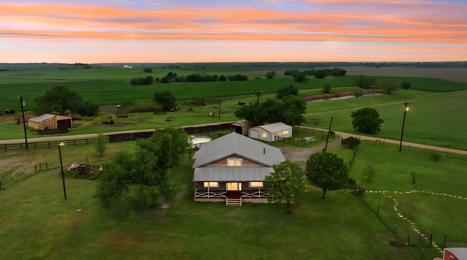 1000 County Road 458 - Photo 1