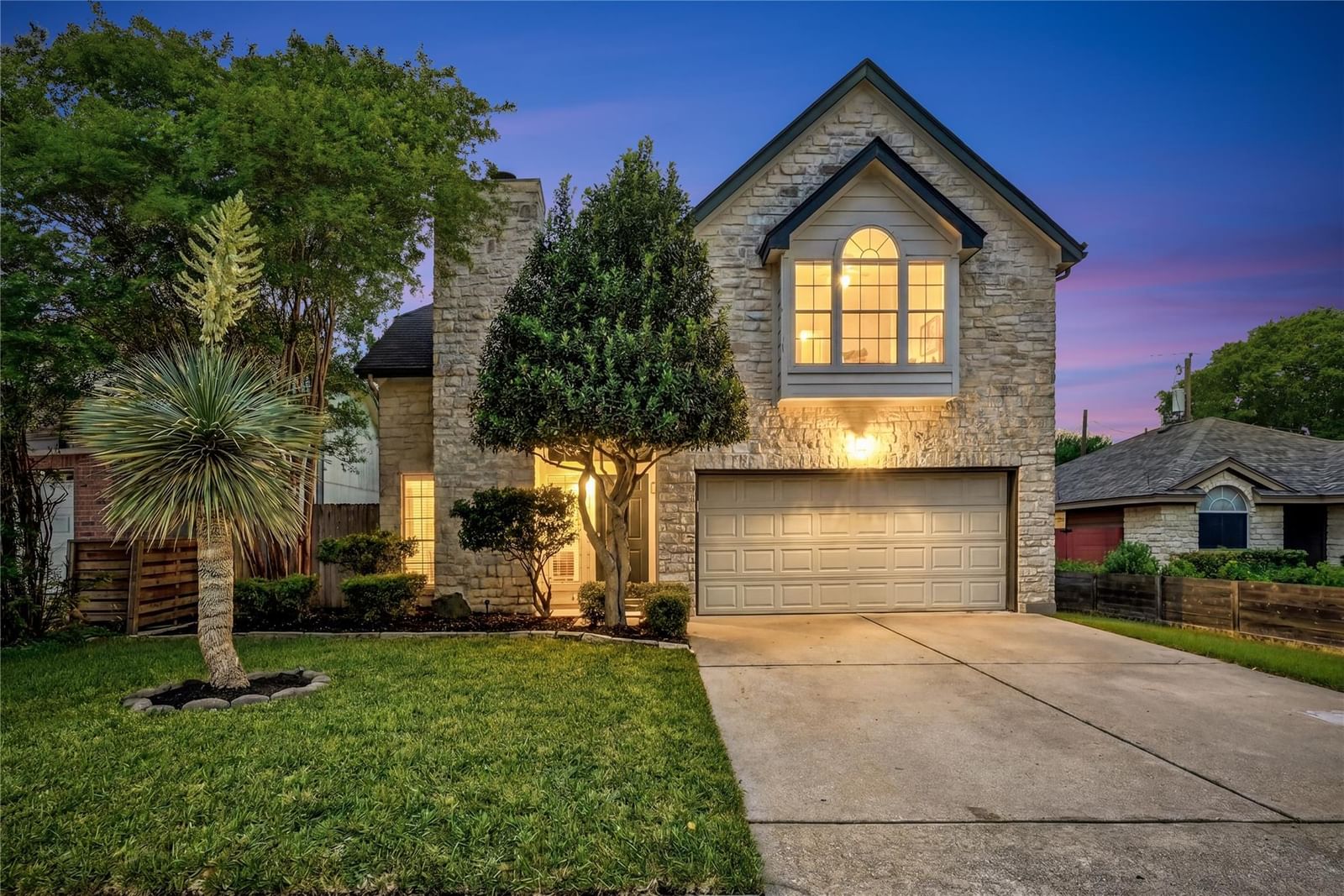 1812 Southwestern TRL - Photo 1