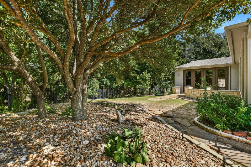 Property photo 31