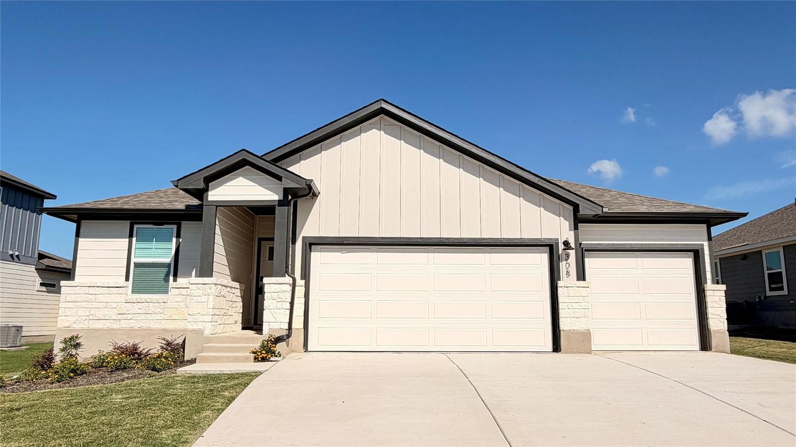 308 Wheel Horse RD - Photo 1