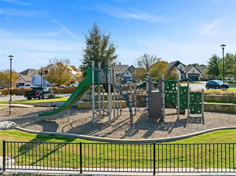 Property photo 37