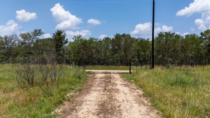 Property photo 27
