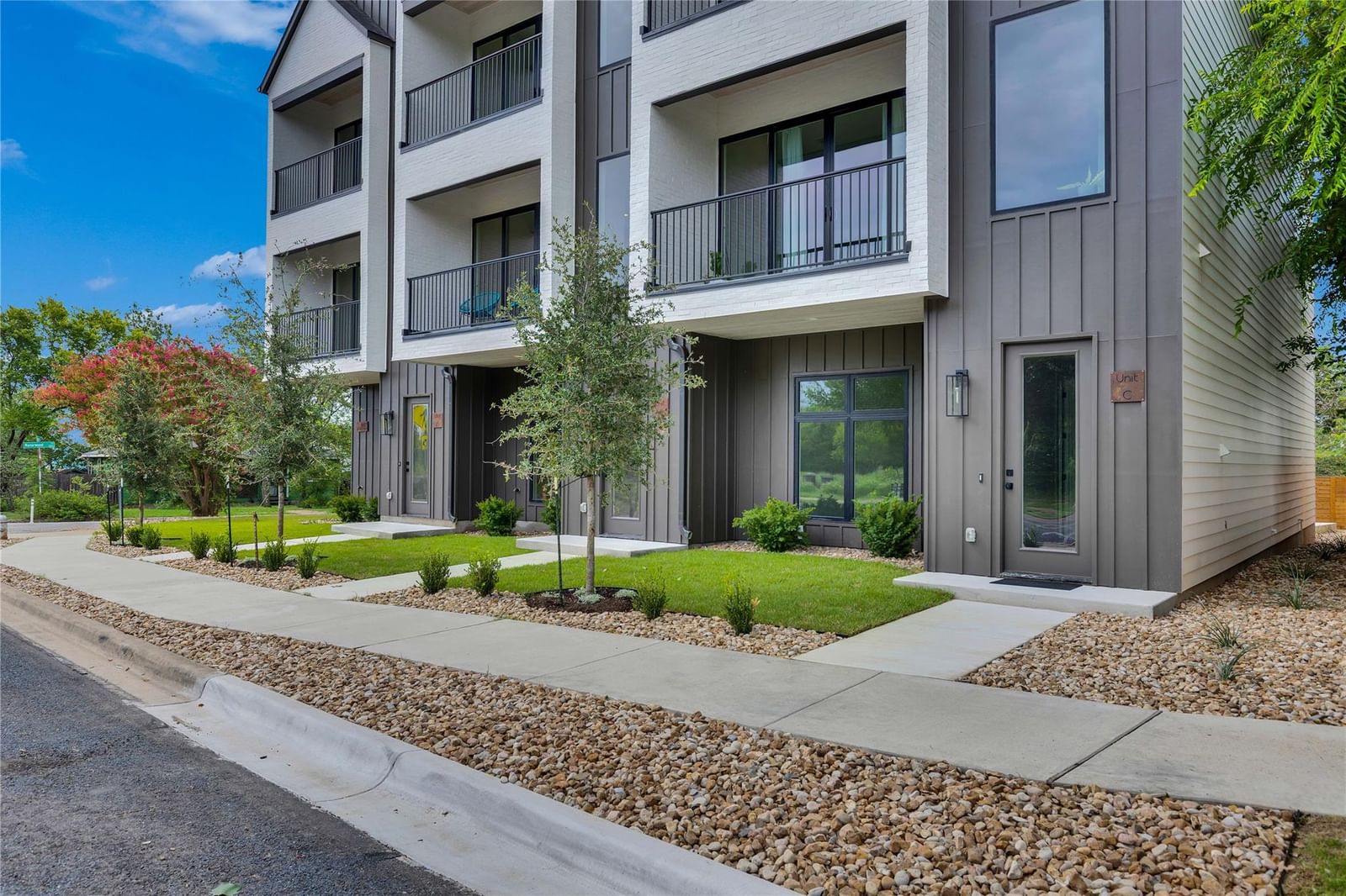1937 E E 38th 1/2 ST #B, Austin, TX, 78723