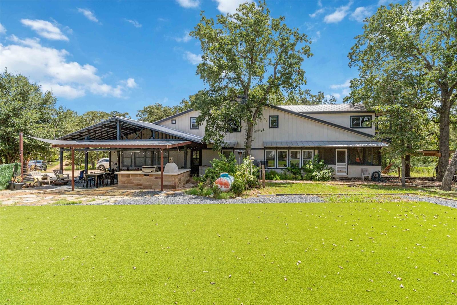 180 Ironstone RD - Photo 1