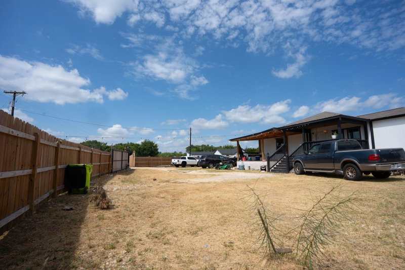 Property photo 31