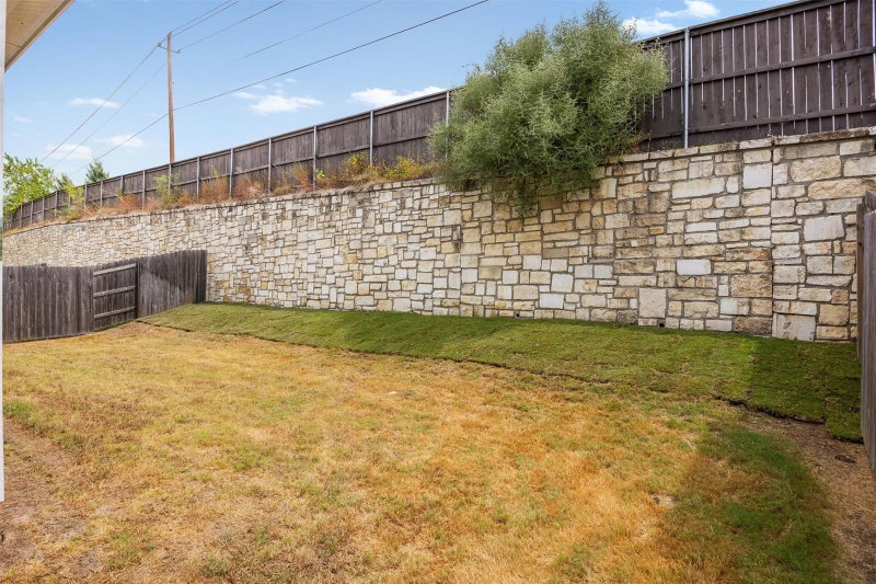 Property photo 32