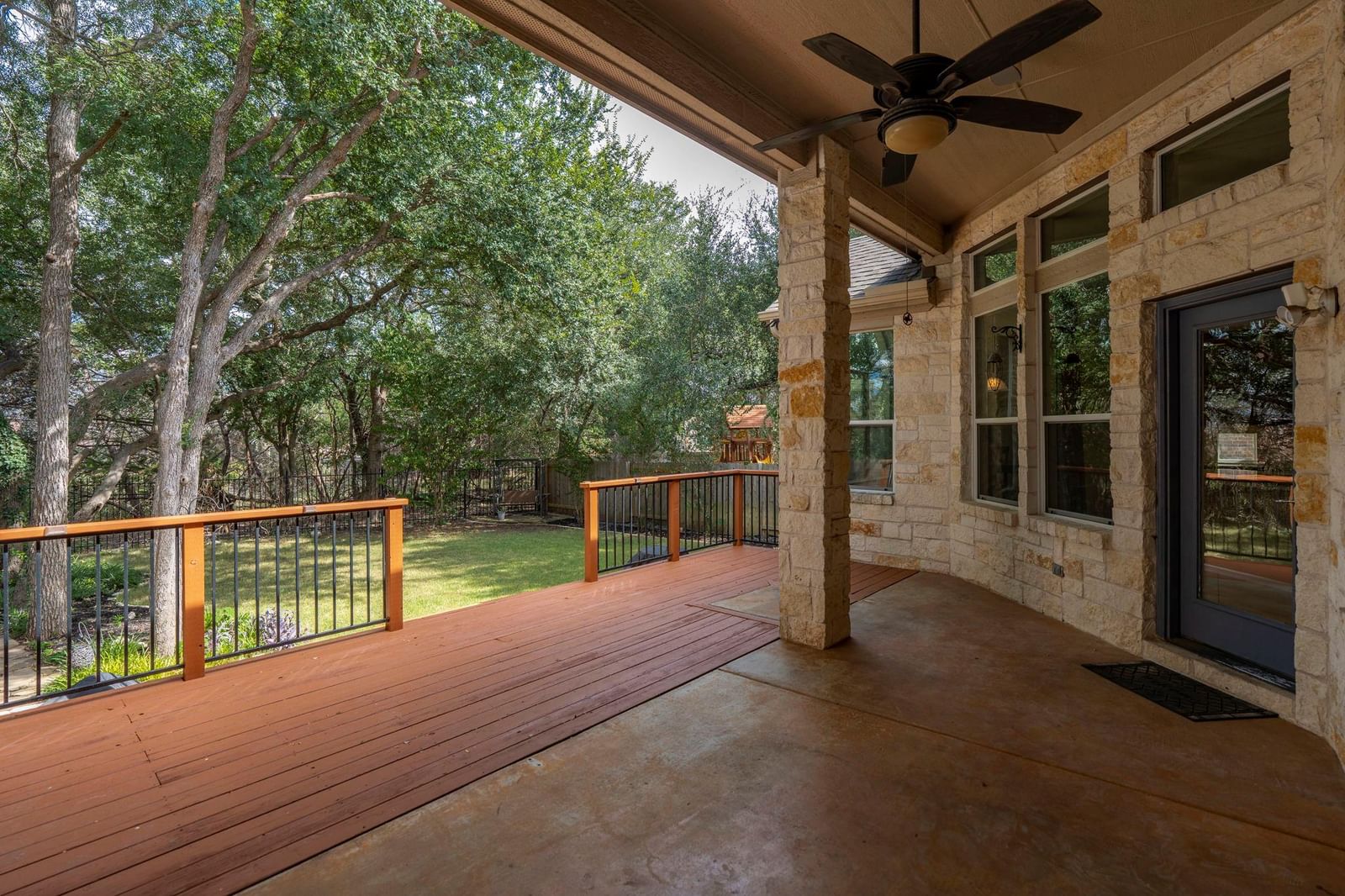 111 Raindance CV - Photo 1