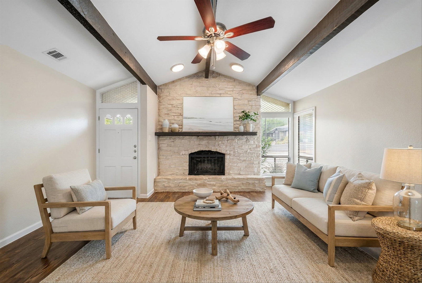 802 Riddlewood DR - Photo 1