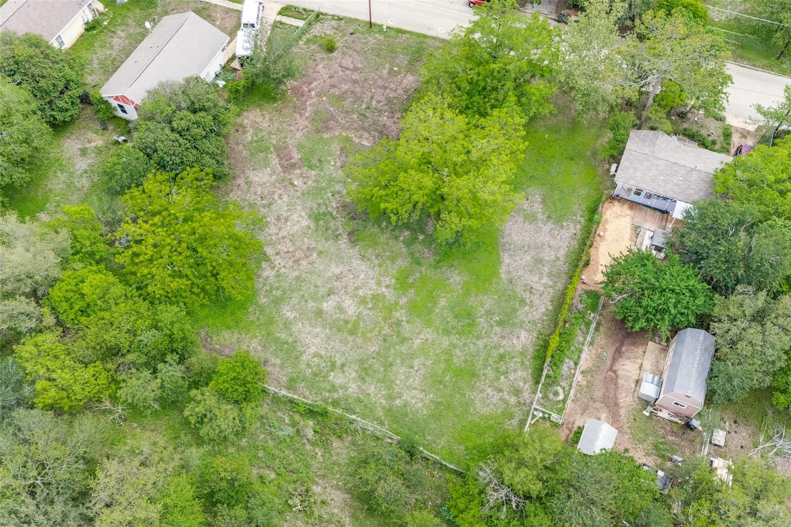 1110 Gravel ST - Photo 1
